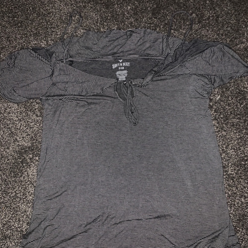 Soft and Sexy American Eagle Cold Shoulder Top